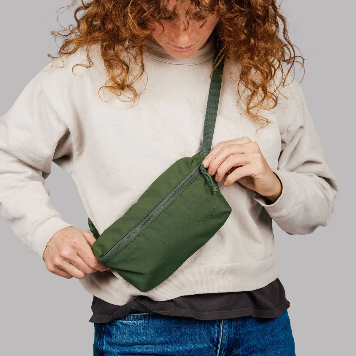 Moment : Mini Fanny Sling 1L - Image 9