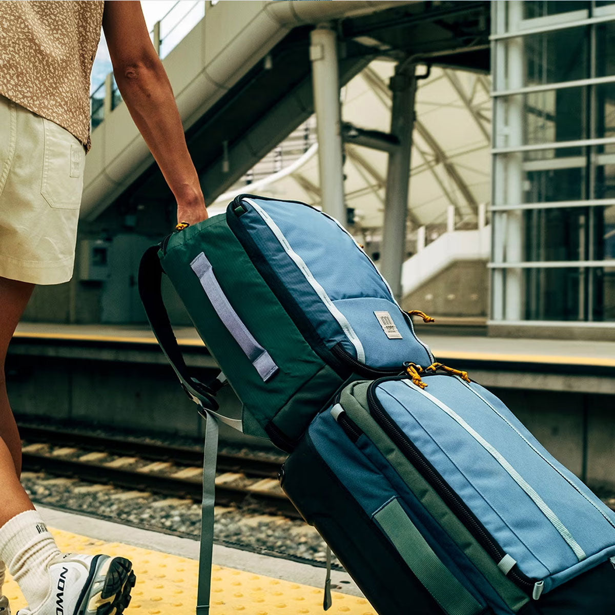 Topo Designs : Global Travel Backpack : Stone Blue/Forest - Image 5