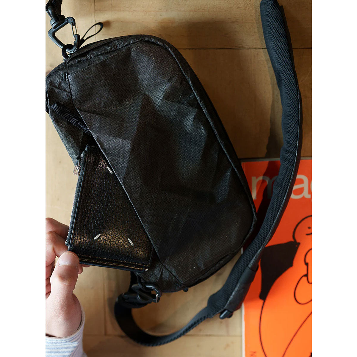 Able Carry : Core Sling 2.5L : Midnight Blue - Image 13